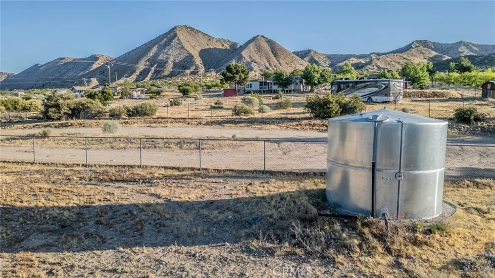 6474 Macapa Phelan, CA 92371