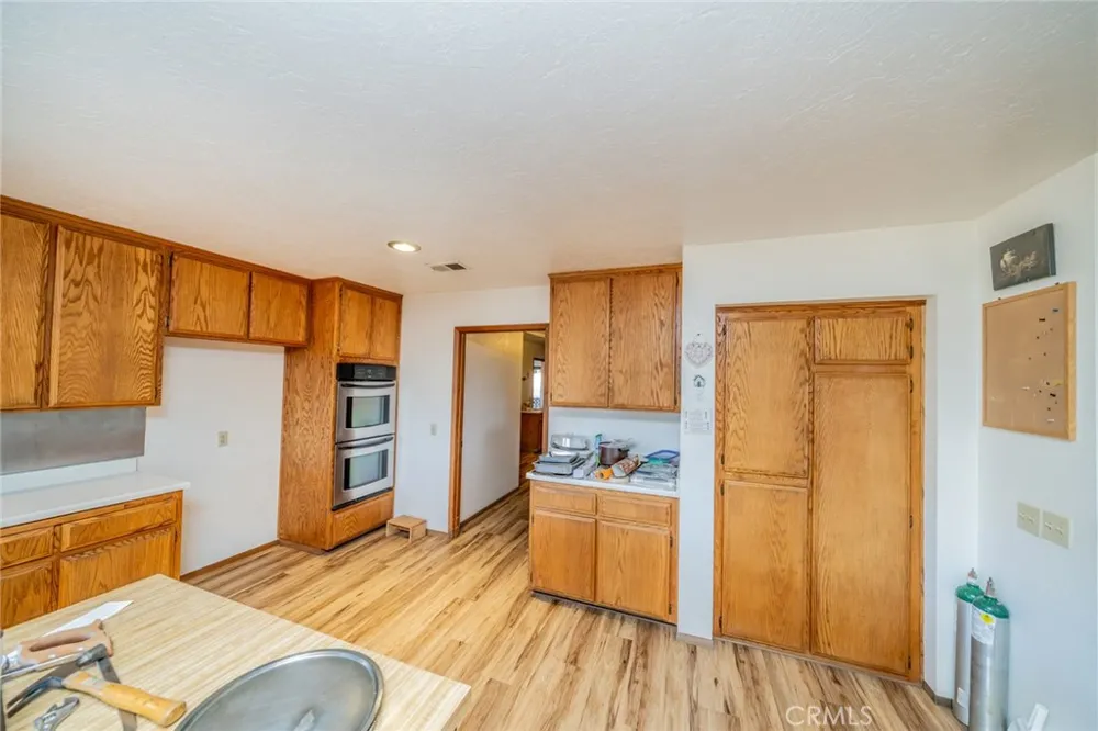 6474 Macapa Phelan, CA 92371