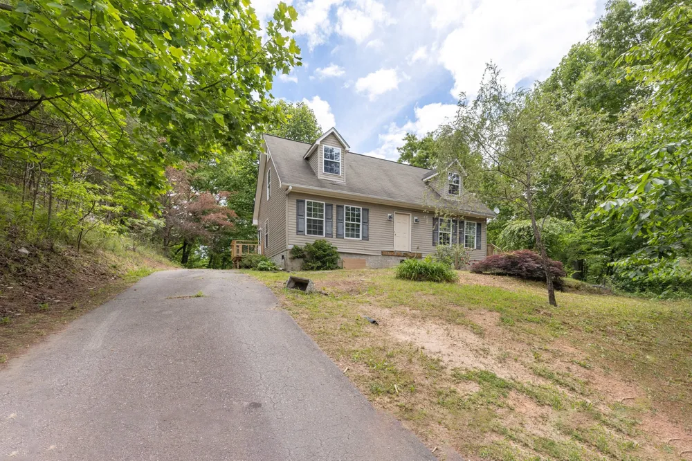197 Tuts Terrace Sylva, NC 28779