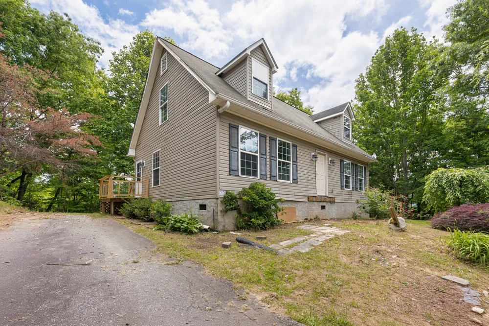 197 Tuts Terrace Sylva, NC 28779