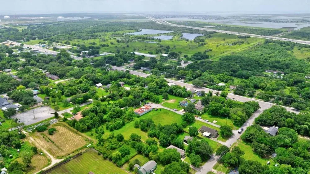 Beyris Street La Marque, TX 77568