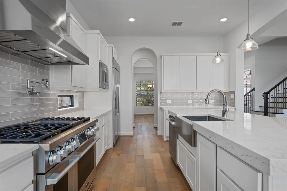 15200 Dorothy Drive Lakeway, TX 78734