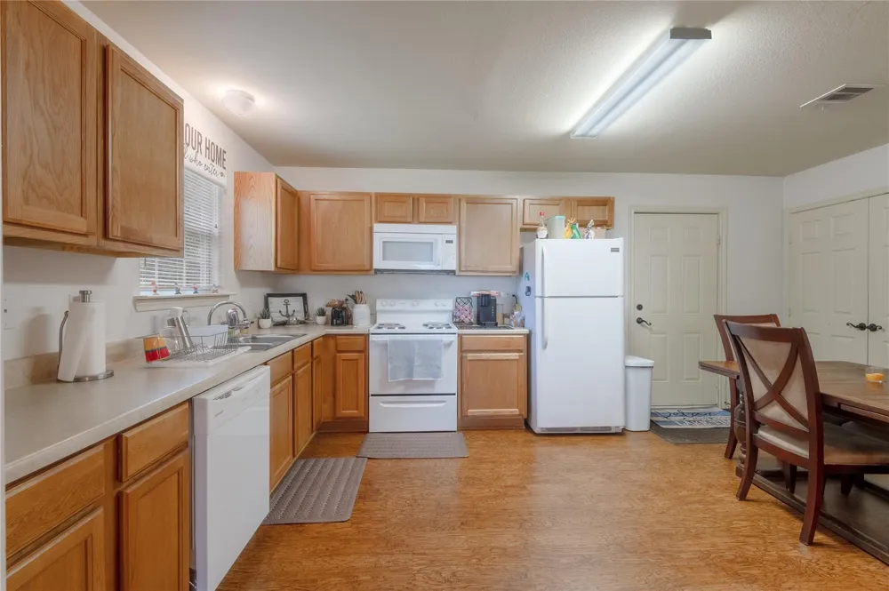 405 Peacock Path Trinity, TX 75862