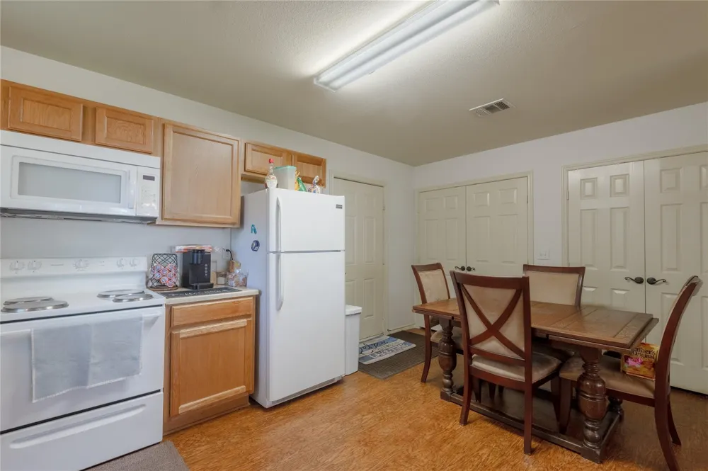 405 Peacock Path Trinity, TX 75862