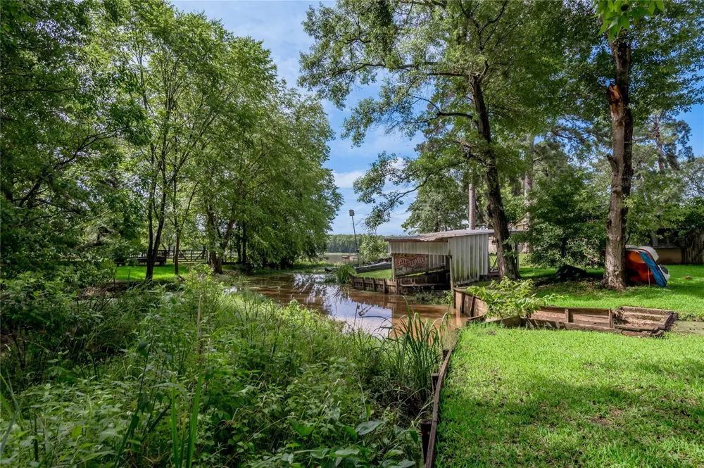 405 Peacock Path Trinity, TX 75862