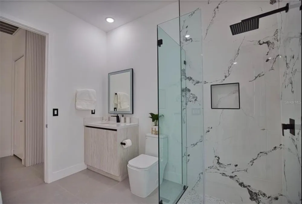 230 W PINE VALLEY LANE Rotonda West, FL 33947