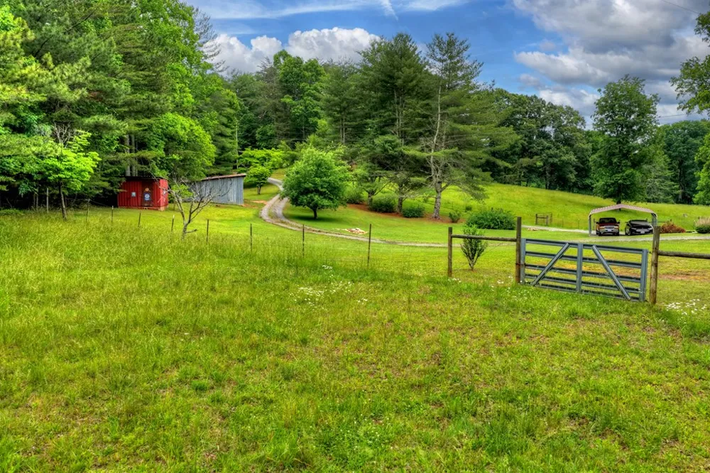 20.11 Ac Mountain View Road McCaysville, GA 30555