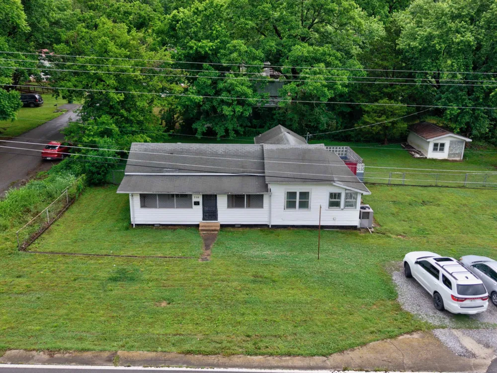 710 2nd Street South Pittsburg, TN 37380