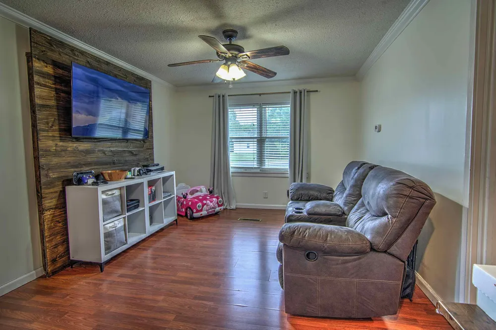 710 2nd Street South Pittsburg, TN 37380