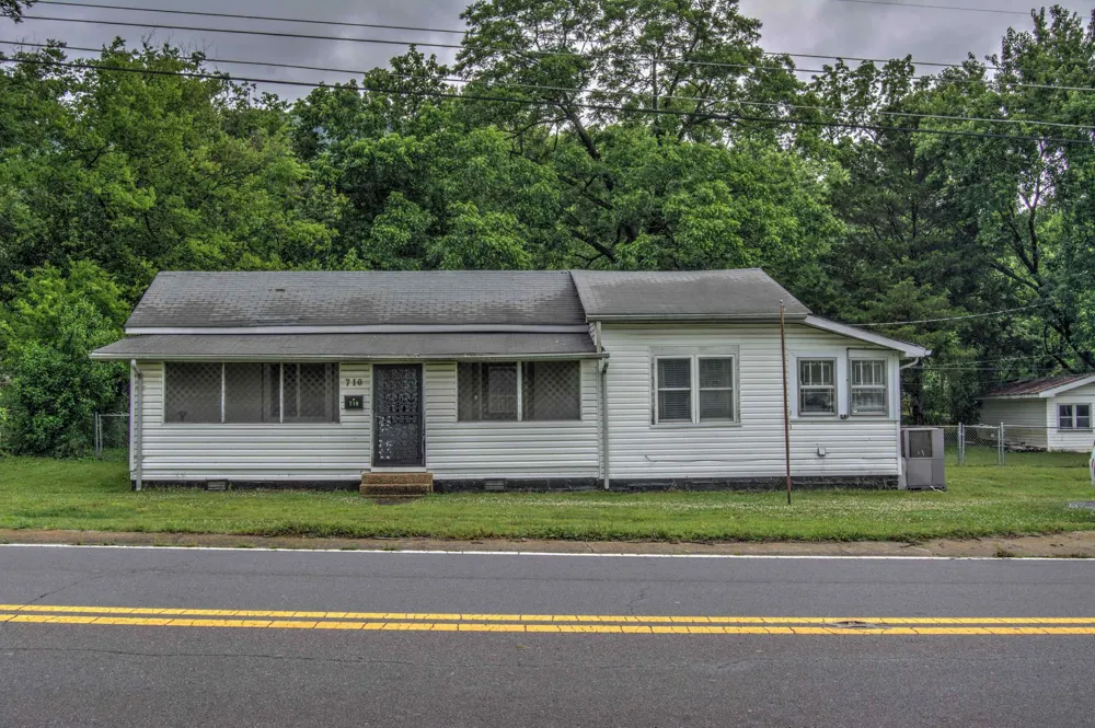 710 2nd Street South Pittsburg, TN 37380