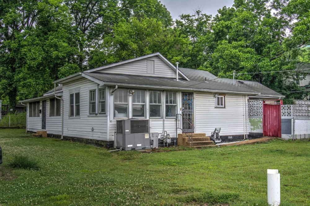 710 2nd Street South Pittsburg, TN 37380