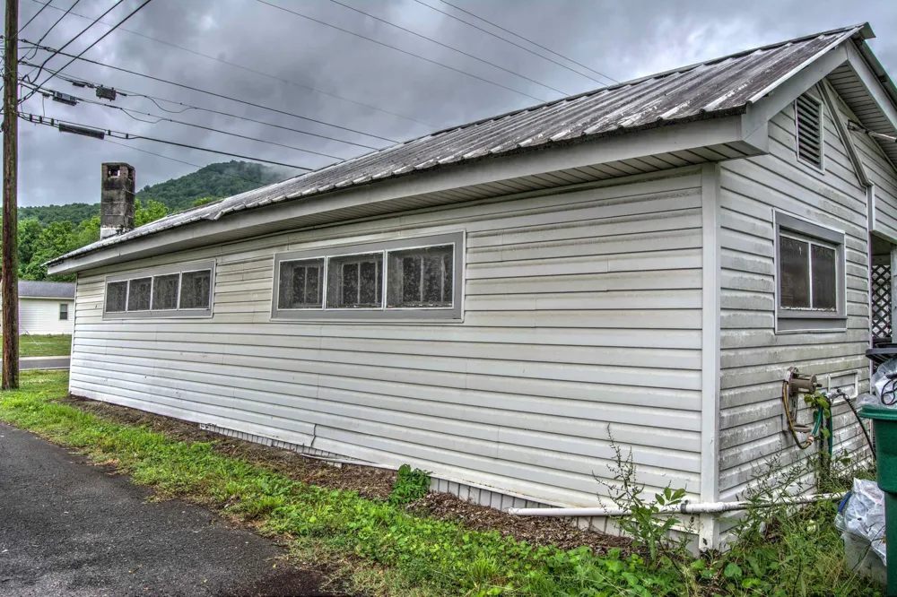 710 2nd Street South Pittsburg, TN 37380