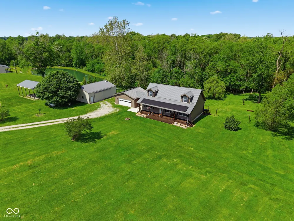 10777 S Waveland Road Waveland, IN 47989