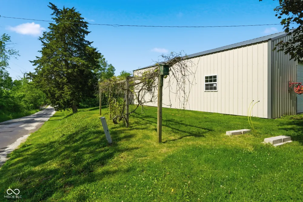 10777 S Waveland Road Waveland, IN 47989