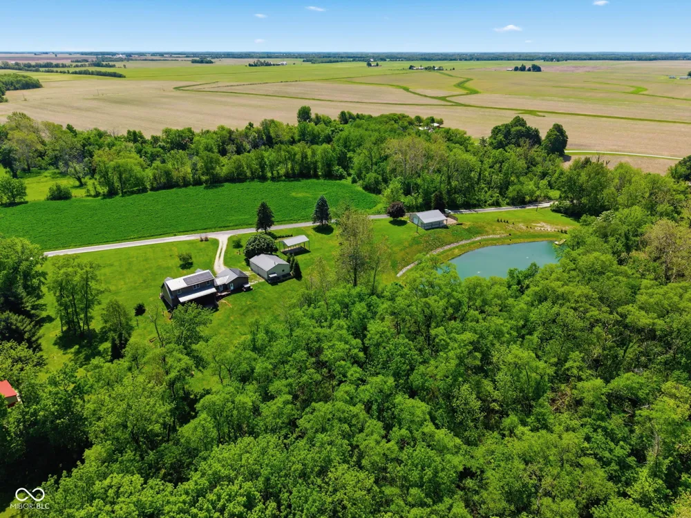 10777 S Waveland Road Waveland, IN 47989