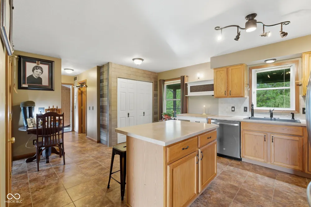 10777 S Waveland Road Waveland, IN 47989