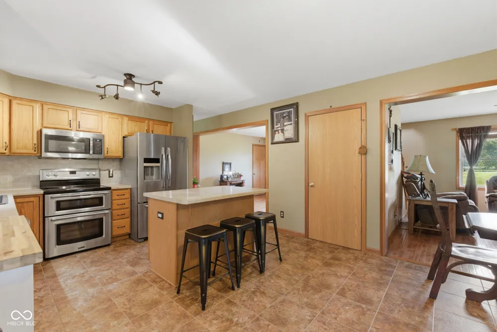 10777 S Waveland Road Waveland, IN 47989
