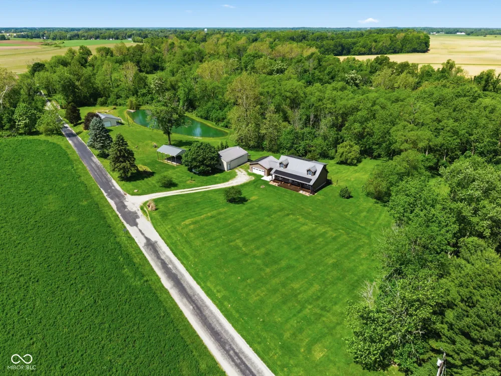 10777 S Waveland Road Waveland, IN 47989