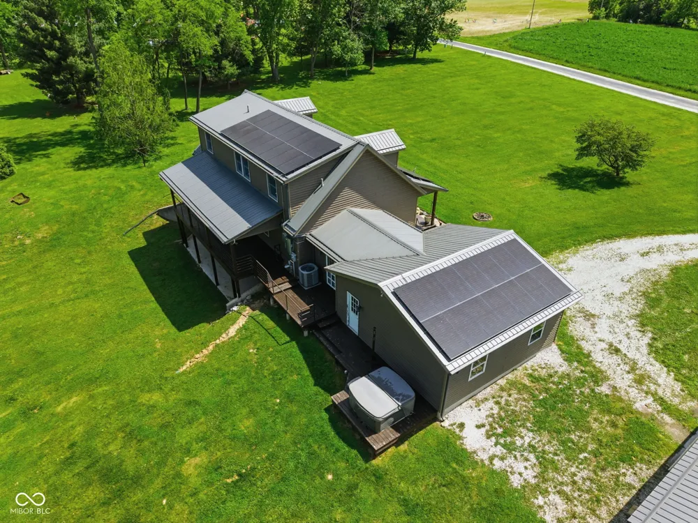 10777 S Waveland Road Waveland, IN 47989