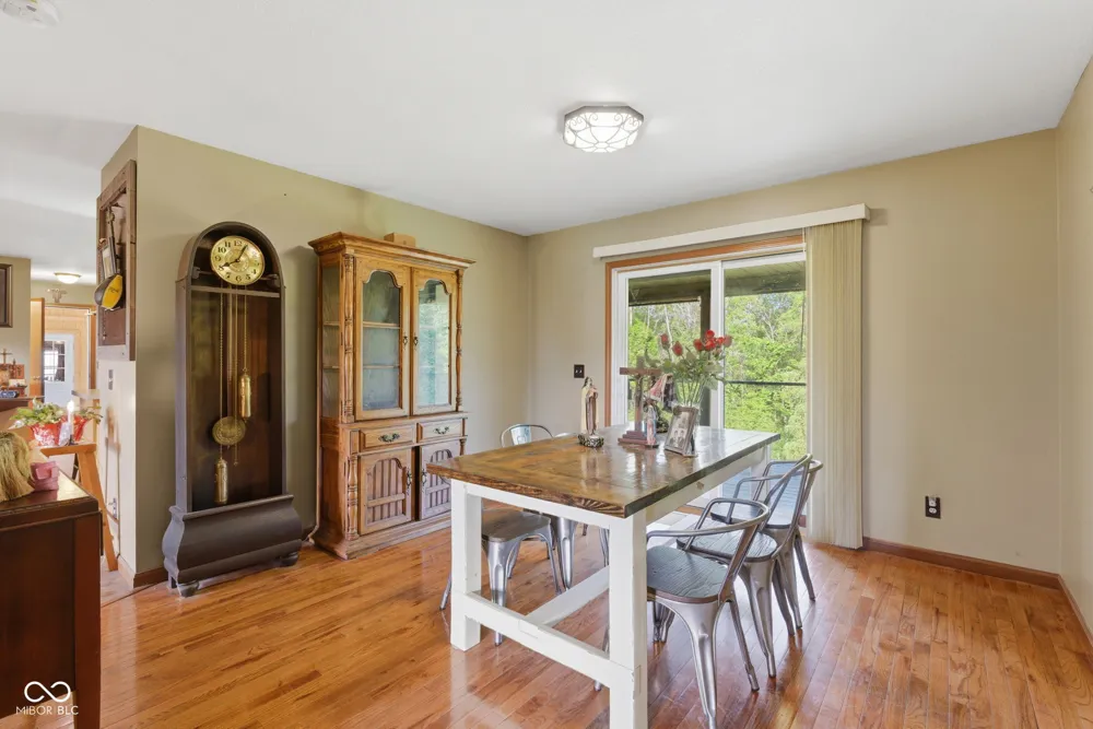 10777 S Waveland Road Waveland, IN 47989