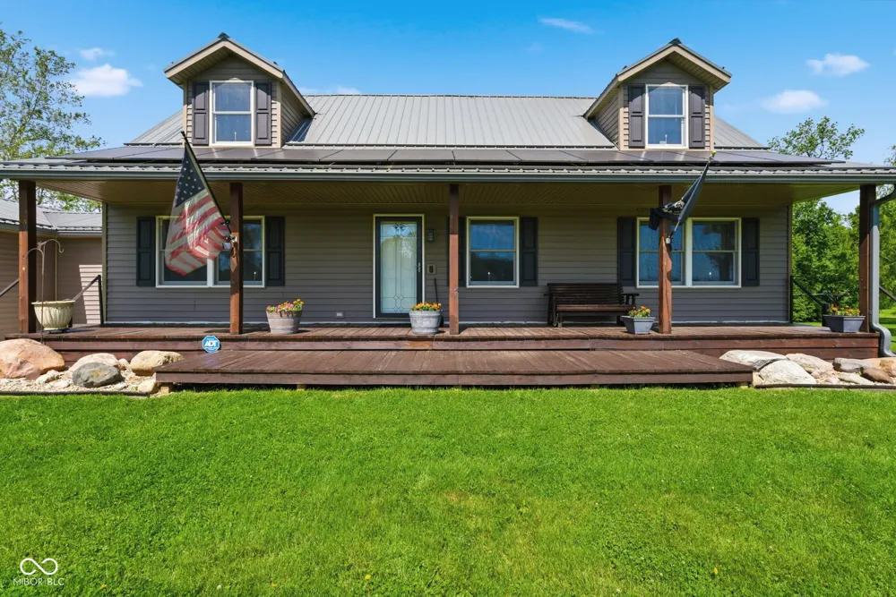 10777 S Waveland Road Waveland, IN 47989