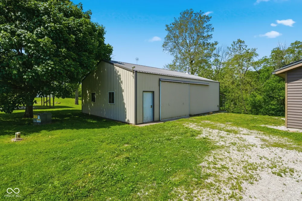 10777 S Waveland Road Waveland, IN 47989