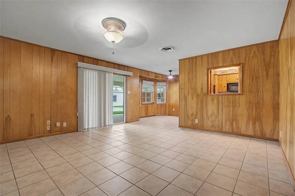 502 Cannon Road Victoria, TX 77904