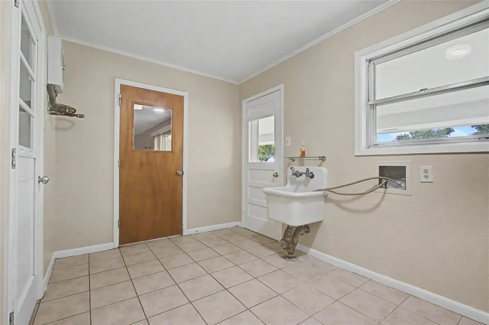 502 Cannon Road Victoria, TX 77904
