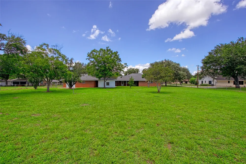 502 Cannon Road Victoria, TX 77904