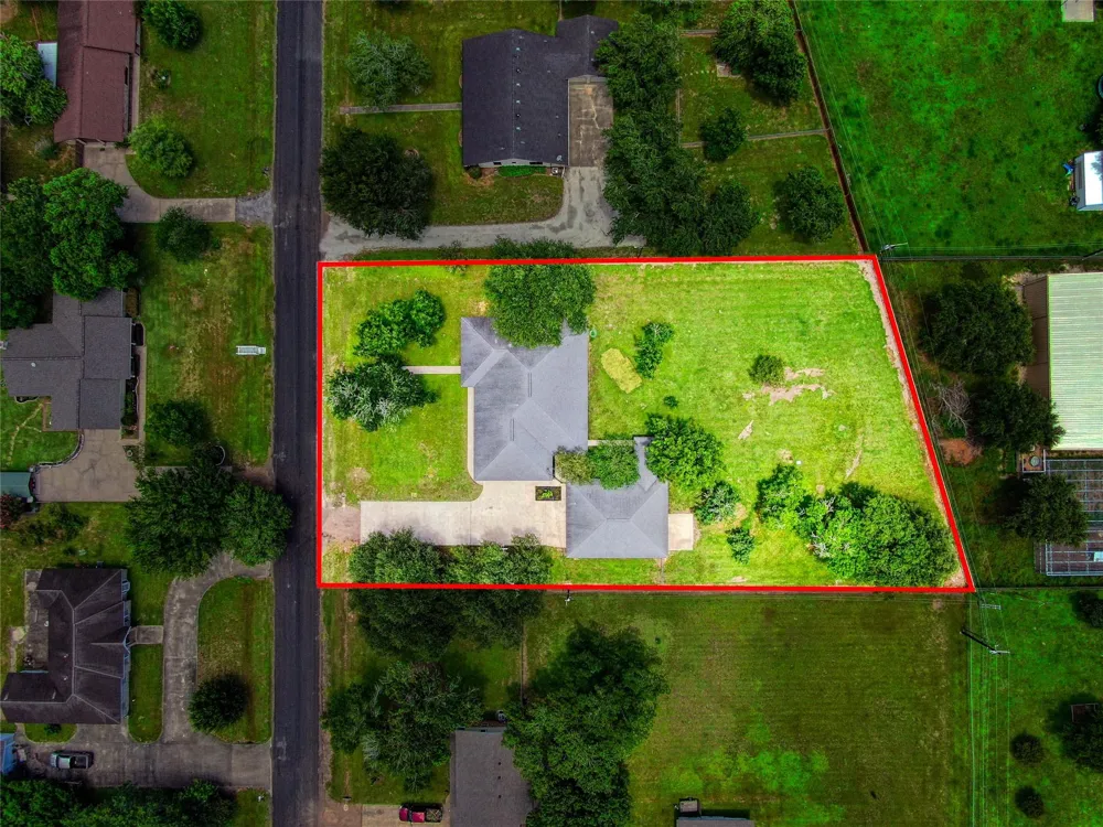 502 Cannon Road Victoria, TX 77904