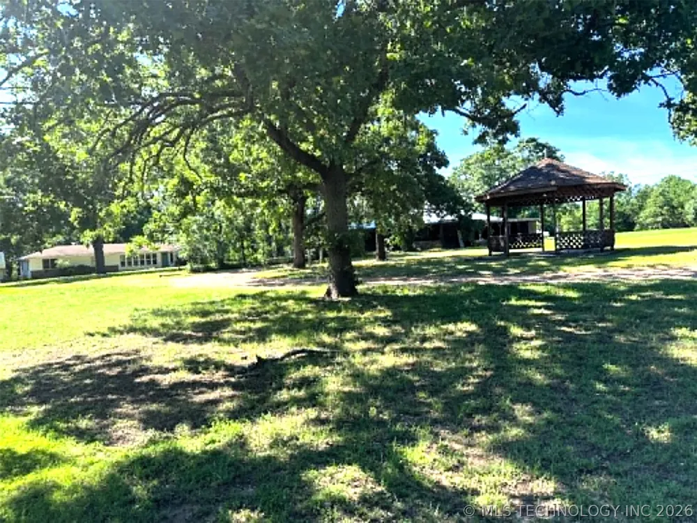 1 E 965 LOOP Vian, OK 74962