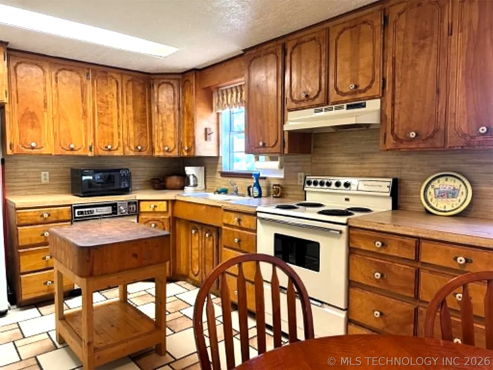 1 E 965 LOOP Vian, OK 74962
