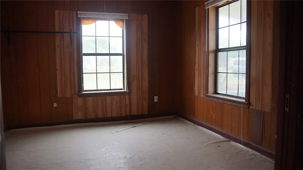 607 E North Street Hebbronville, TX 78361