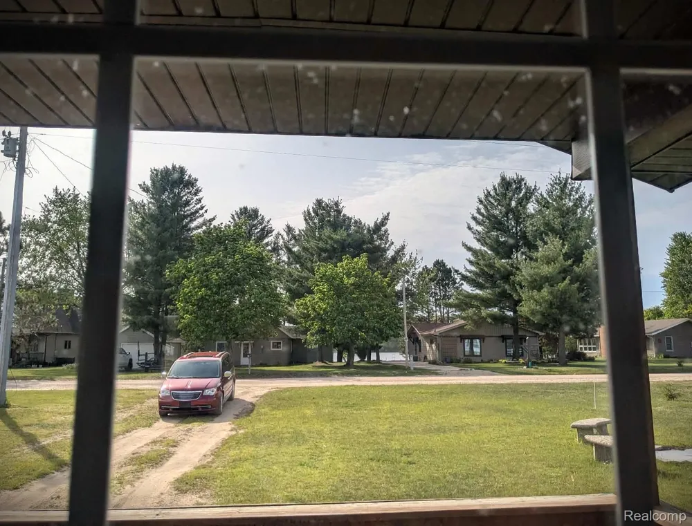 5554 Sauble Lake Drive Sauble Township, MI 49644