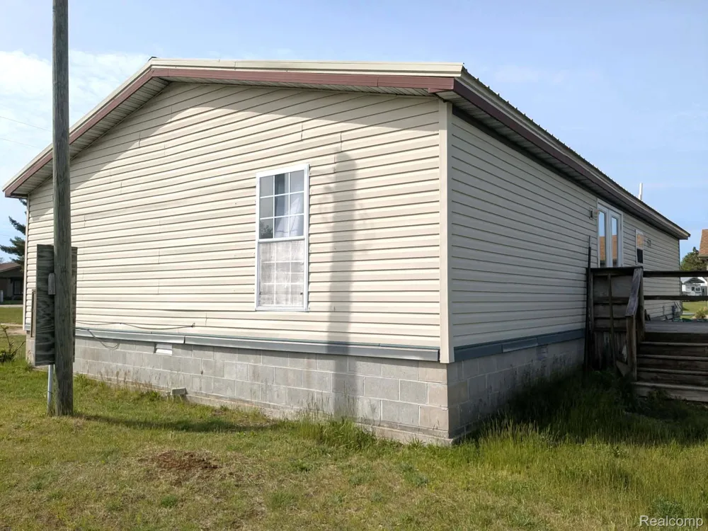 5554 Sauble Lake Drive Sauble Township, MI 49644