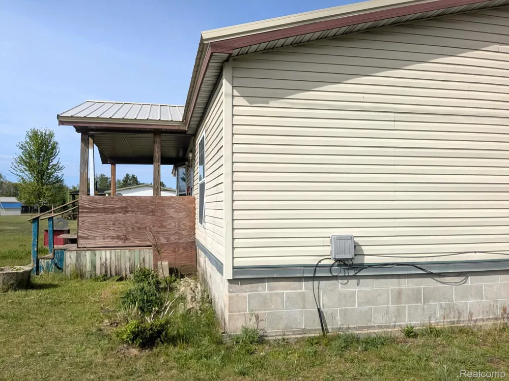 5554 Sauble Lake Drive Sauble Township, MI 49644