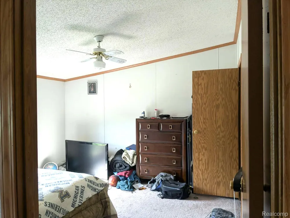 5554 Sauble Lake Drive Sauble Township, MI 49644