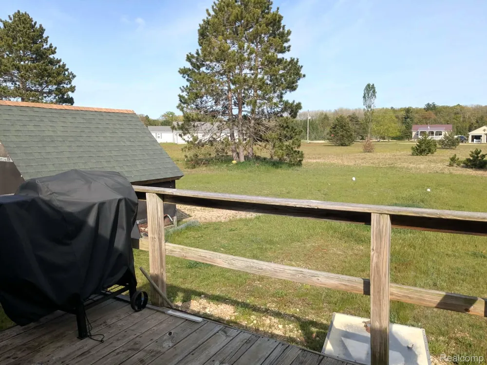 5554 Sauble Lake Drive Sauble Township, MI 49644