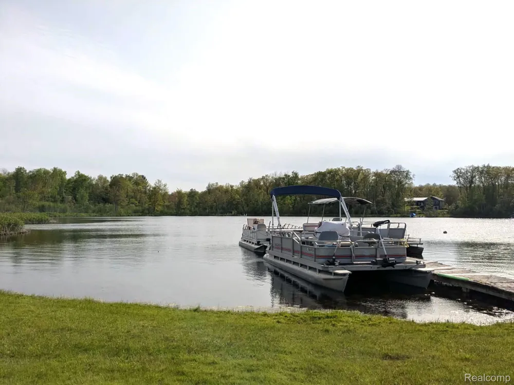 5554 Sauble Lake Drive Sauble Township, MI 49644