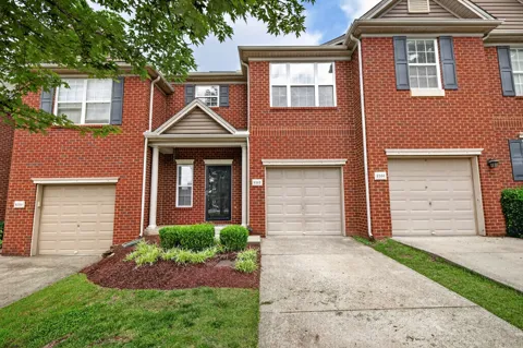 8302 Oak Knoll Dr