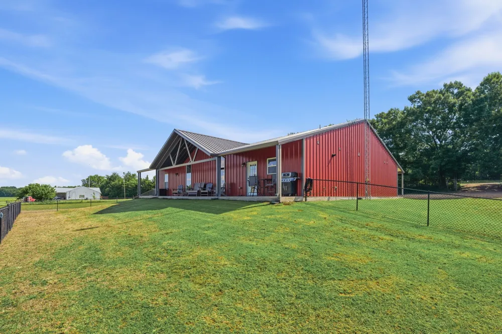 3027 NW State Highway 11 Leonard, TX 75452