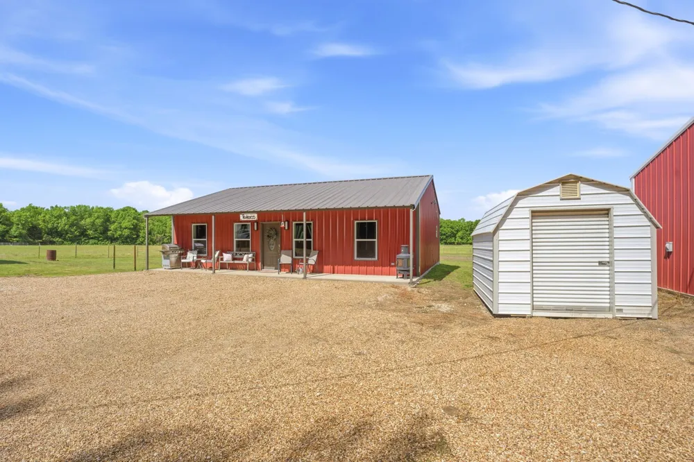 3027 NW State Highway 11 Leonard, TX 75452