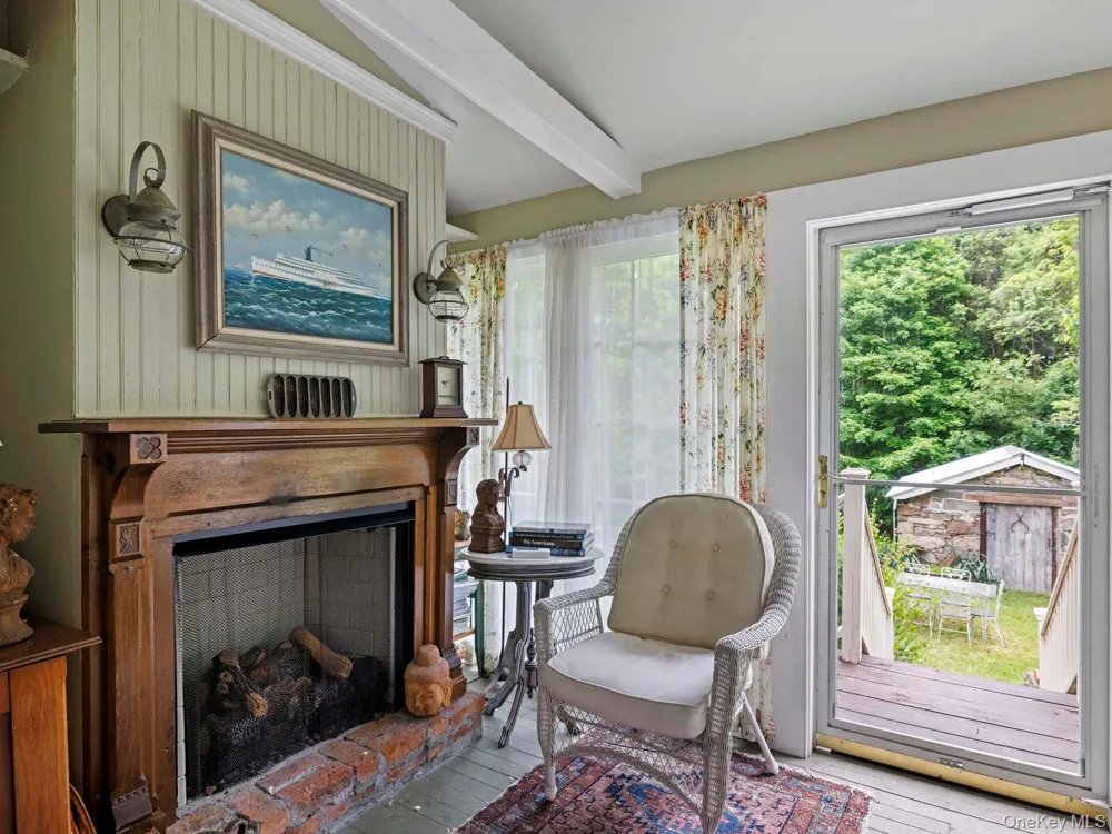80 S Ohioville Road S New Paltz, NY 12561