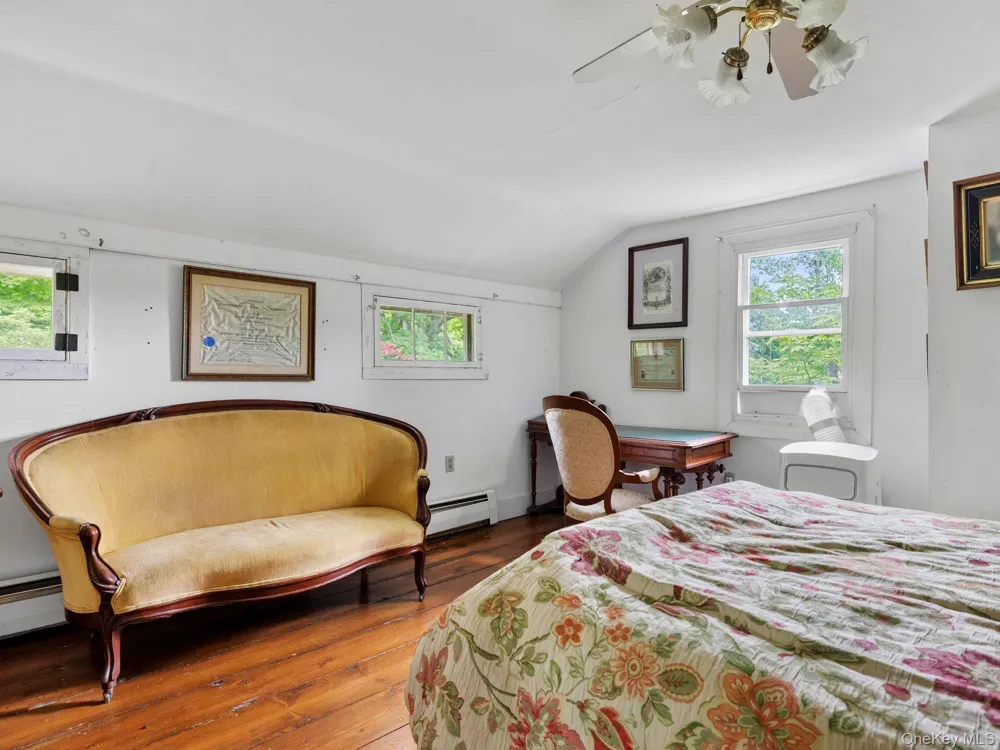 80 S Ohioville Road S New Paltz, NY 12561
