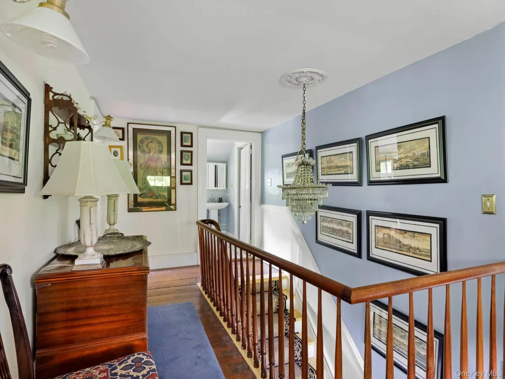 80 S Ohioville Road S New Paltz, NY 12561