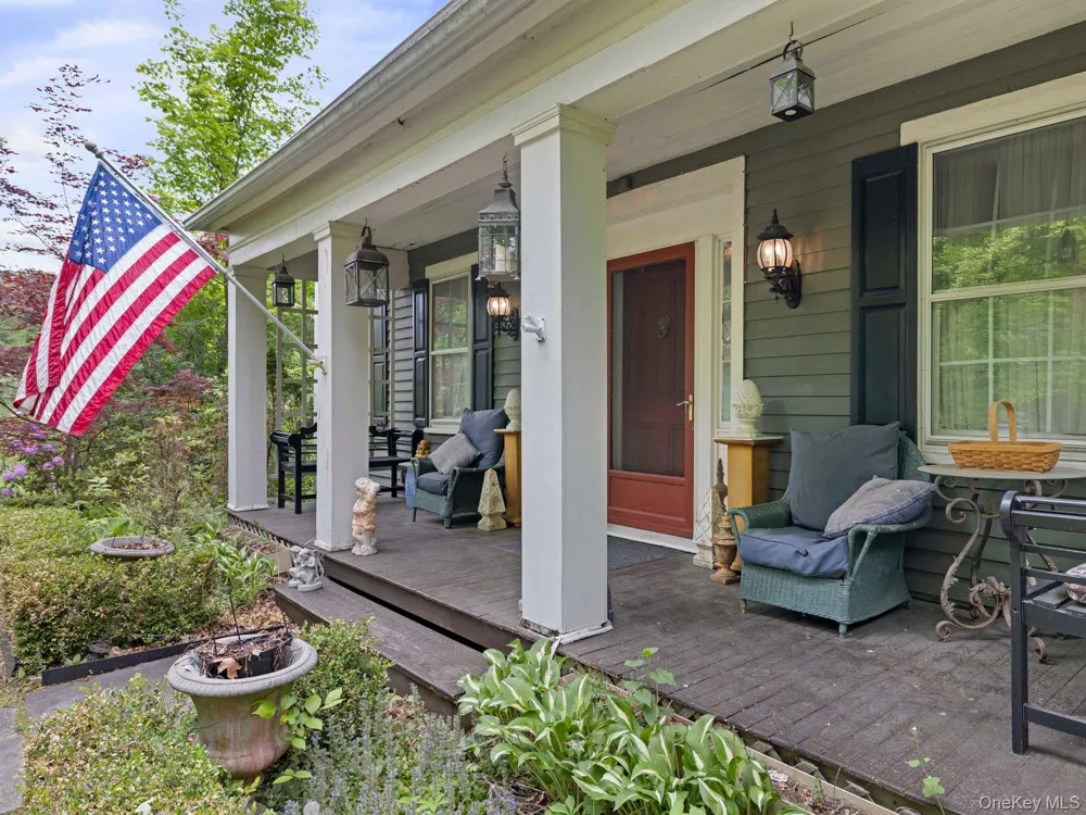 80 S Ohioville Road S New Paltz, NY 12561