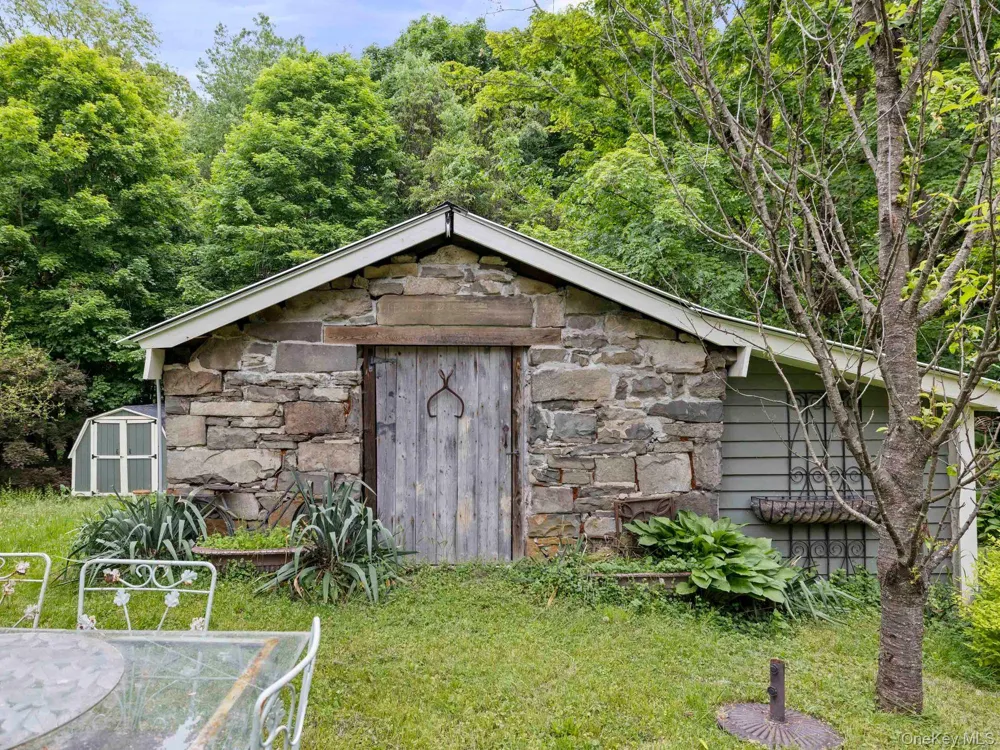 80 S Ohioville Road S New Paltz, NY 12561