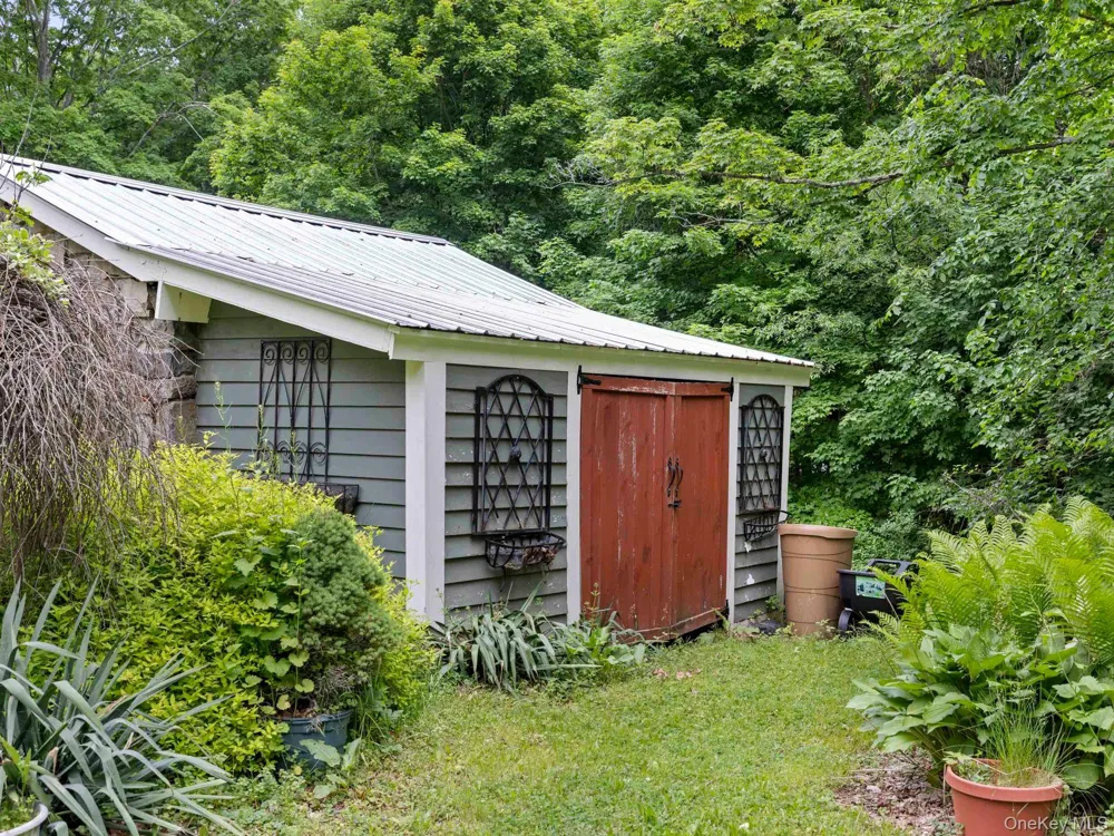 80 S Ohioville Road S New Paltz, NY 12561