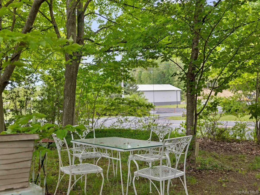 80 S Ohioville Road S New Paltz, NY 12561