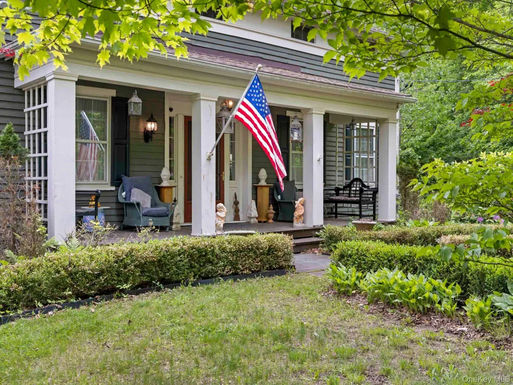80 S Ohioville Road S New Paltz, NY 12561